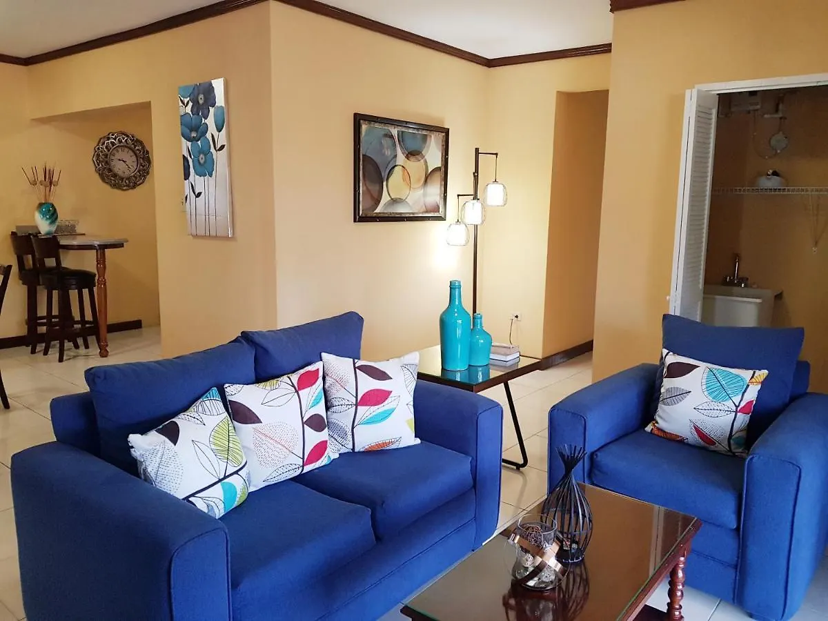 Apartamento Emerald Glades @ Eas Kingston Jamaica
